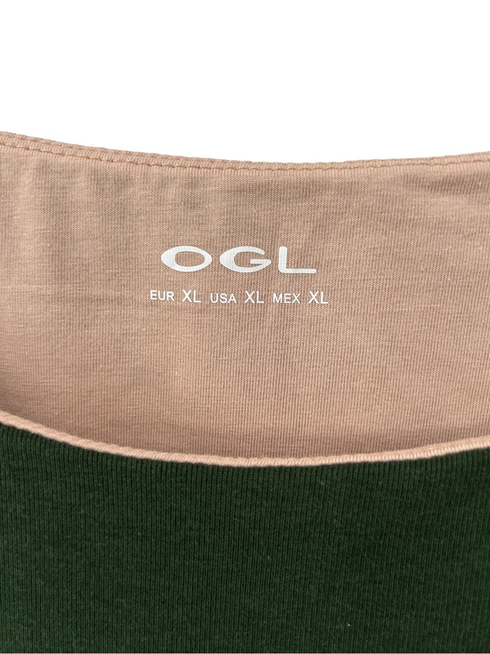 OGL women’s boatneck Brami tank top XL green built in bra soft stretch slim NWT - Picture 4 of 9